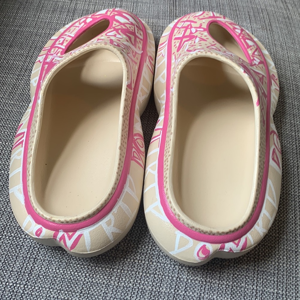 Custom sandals - Picture 2 of 4
